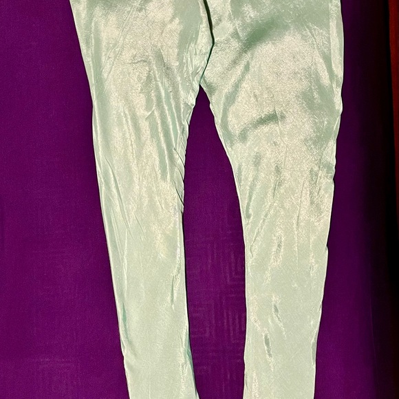 Style Frock Style Net Churidaar Suit. Size XS - Picture 8 of 8